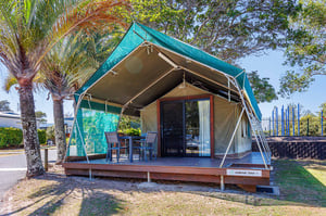 072FH Safari Tent 1 01 Web