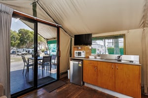 078FH Safari Tent 1 07 Web