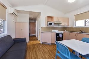 FH endeavour1 03 Web